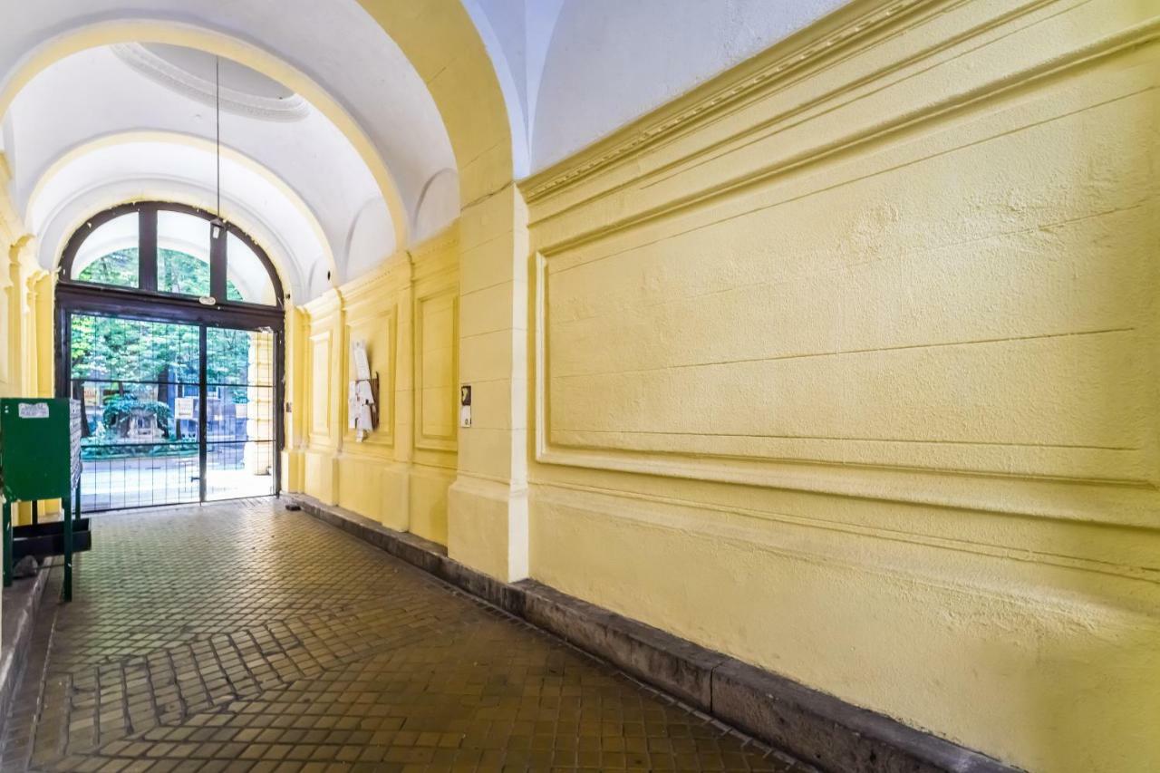 Rakoczi61 Central Apartment With Sauna Budapest Esterno foto